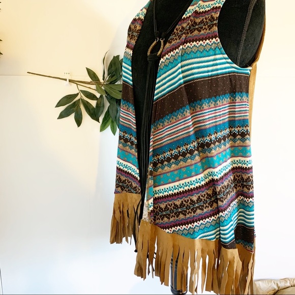 Vocal Women’s Southwest Boho Festival Fringe Vest! - Picture 5 of 7